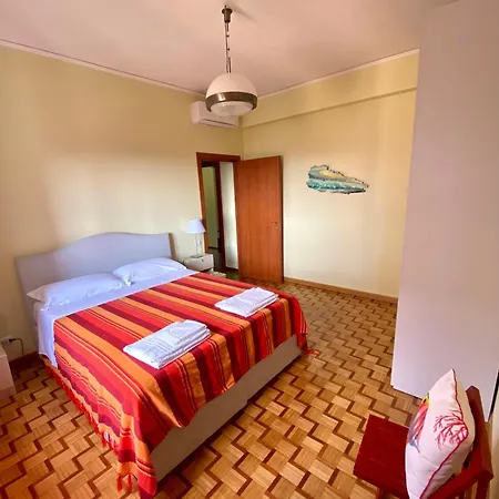 Apartment Casa Mar - Elegant With Pool And Panoramic Terrace In The Heart Of Sorrento